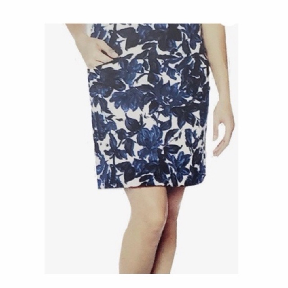 S.C. &‎ Co. Floral Skort
